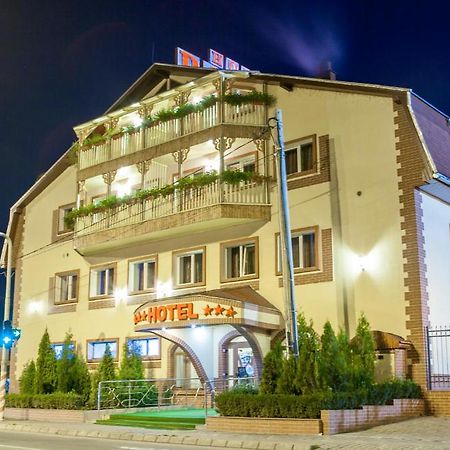 Hotel Darina Târgu-Mureş المظهر الخارجي الصورة