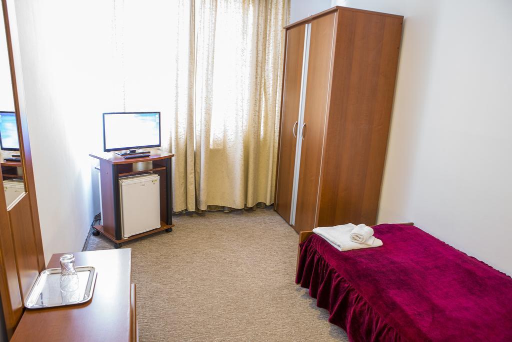 Hotel Darina Târgu-Mureş المظهر الخارجي الصورة